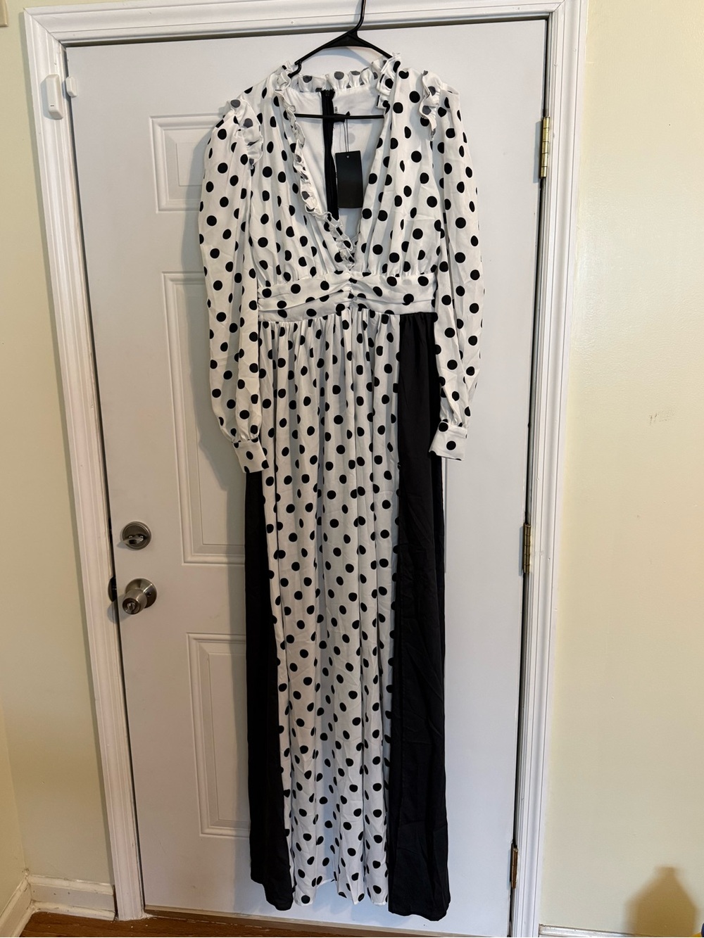 Missord Size XL Polka Dot V-Neck Maxi Dress - Black & White